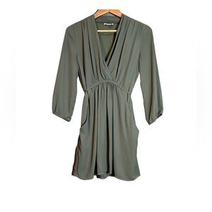 Bar III olive long sleeve dress with pockets!